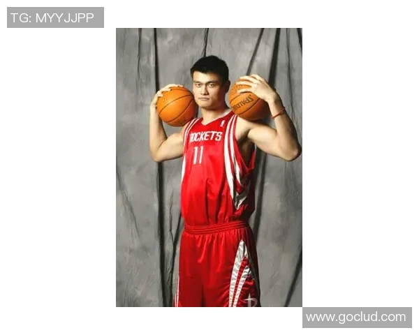 姚明成名之前的奋斗历程与篮球梦想的追逐之路